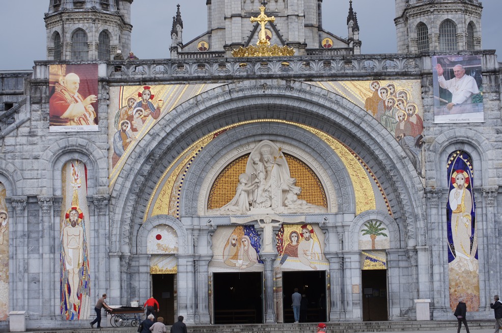 Basilica of the Immaculate Conception, Lourdes